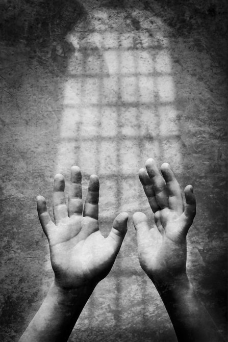 Pray in prison