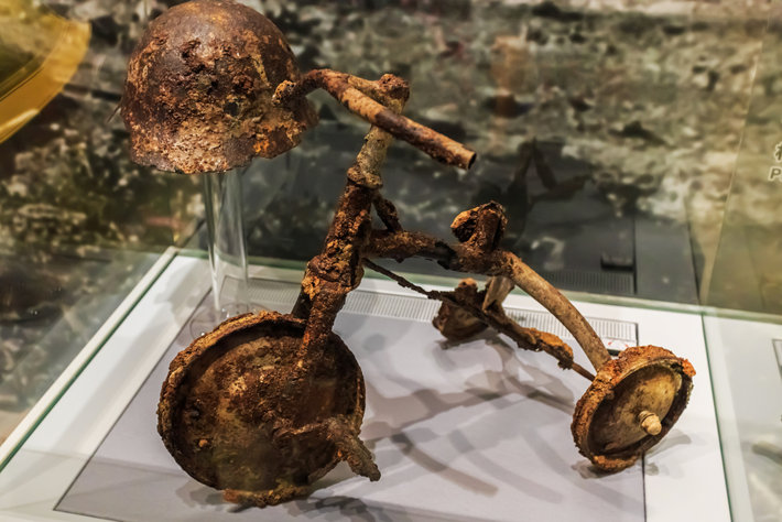 A bicycle after the Hiroshima bomb